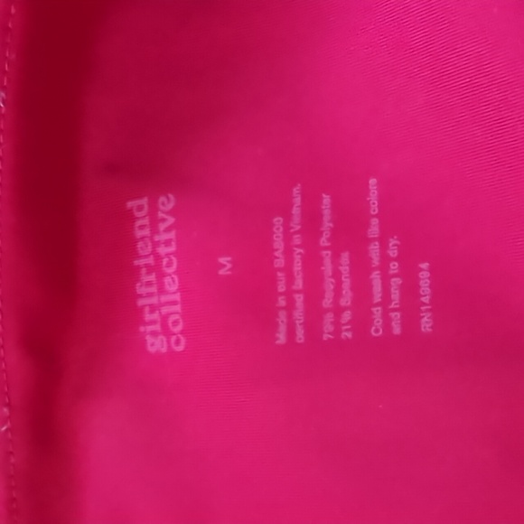 NWT Girlfriend Collective Cherry Red Compressive High Rise Leggings Size Medium - Picture 2 of 2